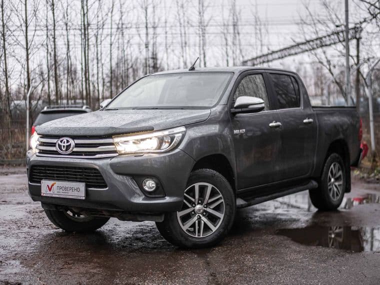 Toyota Hilux 2015 года, 132 325 км - вид 1