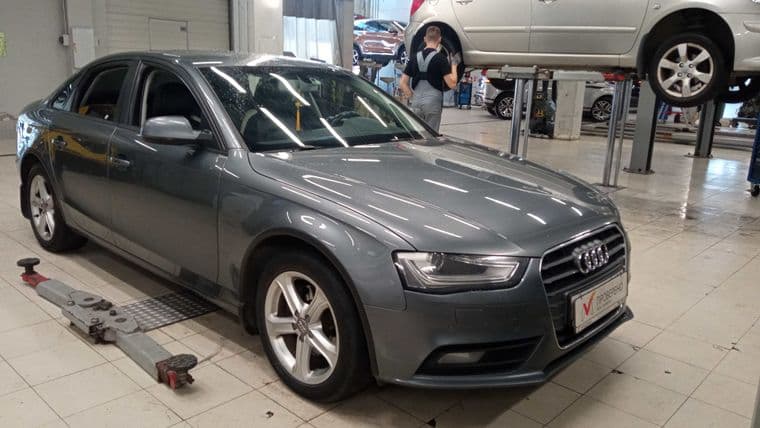 Audi A4, 2015 - вид 2