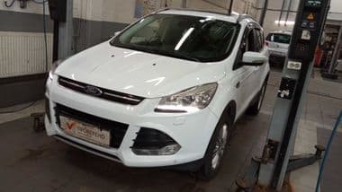 Ford Kuga 2015 года, 170 198 км - вид 1