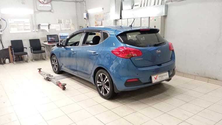 Kia Ceed, 2014 - вид 3
