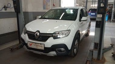 Renault Logan Stepway 2022 года, 95 188 км - вид 1