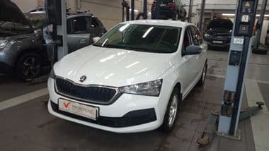 Skoda Rapid 2021 года, 89 637 км - вид 1