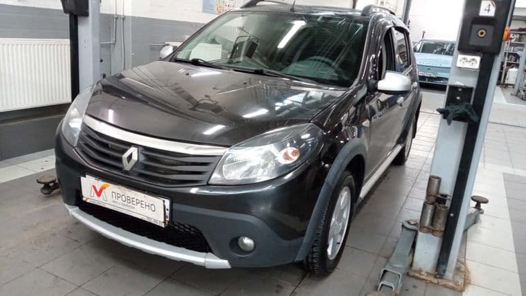 Renault Sandero Stepway 2014 года, 88 105 км - вид 1