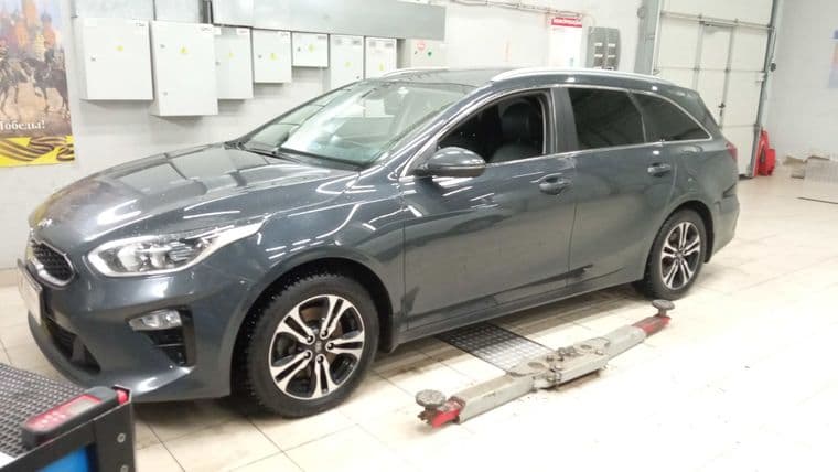 Kia Ceed 2020 года, 89 918 км - вид 1