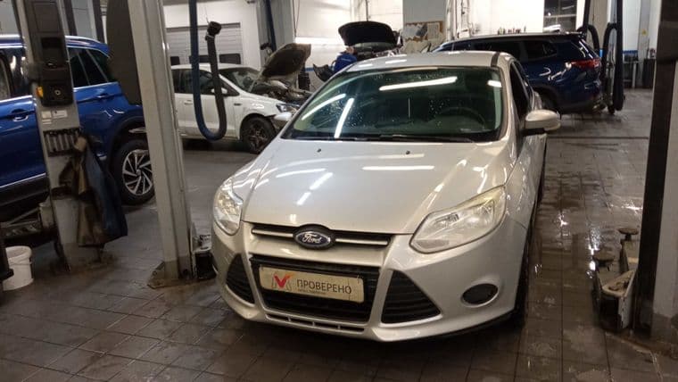 Ford Focus 2012 года, 200 649 км - вид 1