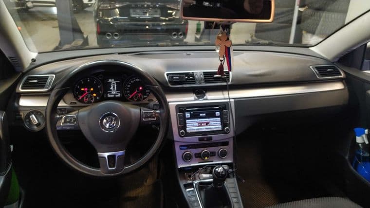 Volkswagen Passat, 2012 - вид 4