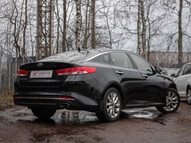 KIA Optima 2018 года, 185 859 км - вид 2