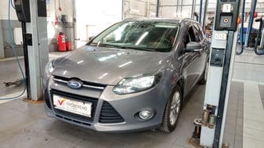 Ford Focus 2015 года, 256 080 км - вид 1