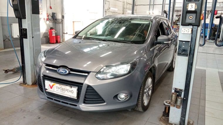 Ford Focus 2015 года, 256 080 км - вид 1