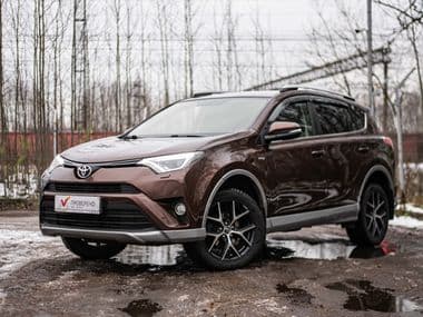 Toyota RAV4 2017 года, 200 858 км - вид 1