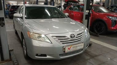 Toyota Camry 2008 года, 240 518 км - вид 2
