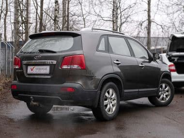 KIA Sorento 2010 года, 278 381 км - вид 2