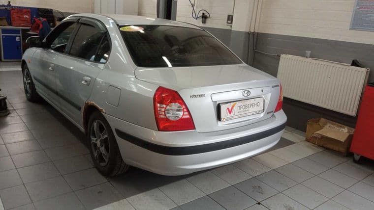 Hyundai Elantra, 2005 - вид 3