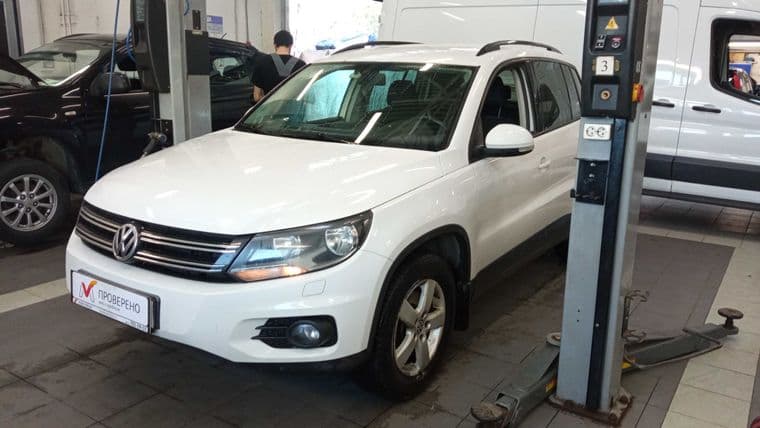 Volkswagen Tiguan, 2012