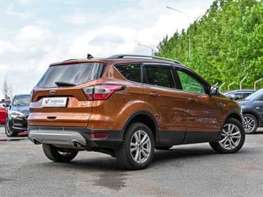 Ford Kuga 2016 года, 136 452 км - вид 2