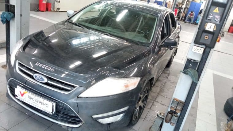 Ford Mondeo 2013 года, 220 632 км - вид 1