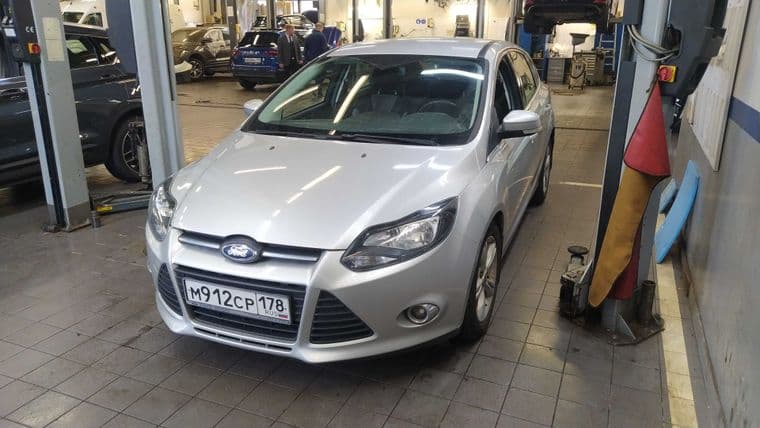 Ford Focus 2012 года, 61 583 км - вид 1