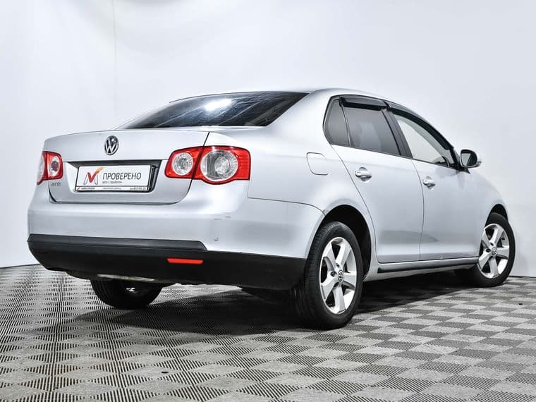 Volkswagen Jetta, 2009 - вид 4