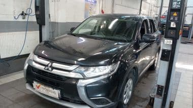 Mitsubishi Outlander 2015 года, 250 743 км - вид 1