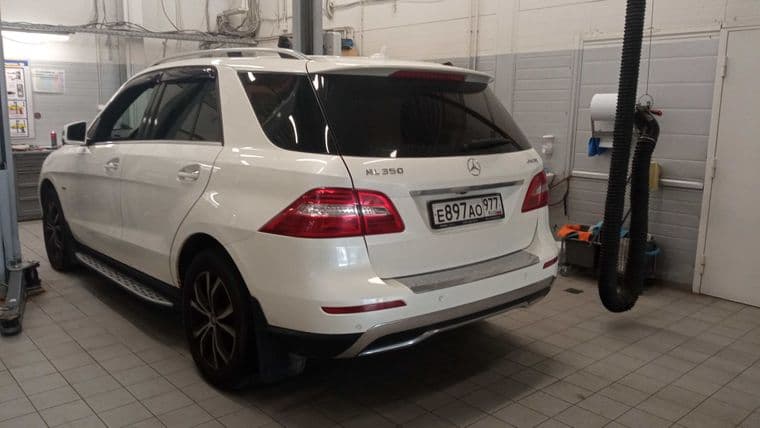 Mercedes-Benz M-класс, 2012 - вид 3