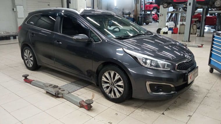 KIA Ceed 2017 года, 131 000 км - вид 1