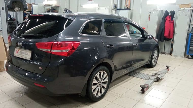 KIA Ceed 2017 года, 131 000 км - вид 2