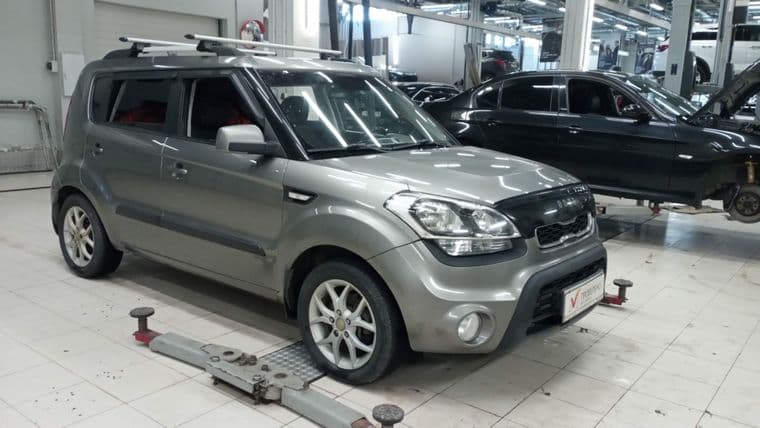 KIA Soul 2013 года, 128 581 км - вид 2