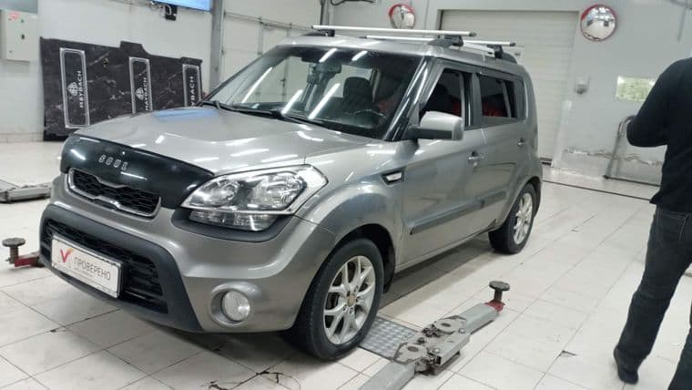 KIA Soul 2013 года, 128 581 км - вид 1