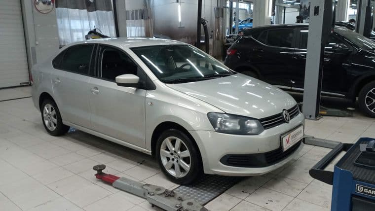 Volkswagen Polo, 2015 - вид 1