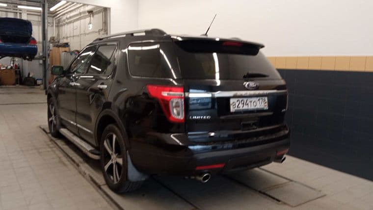 Ford Explorer, 2014 - вид 3