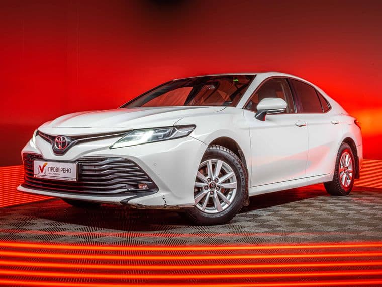 Toyota Camry, 2019