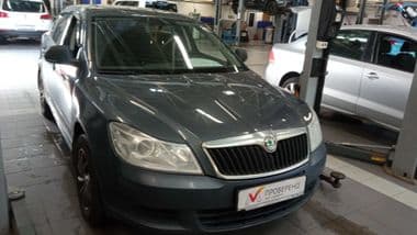 Skoda Octavia 2011 года, 301 196 км - вид 2