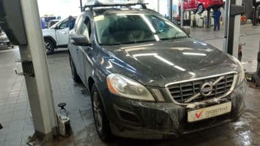 Volvo XC60 2011 года, 222 736 км - вид 2