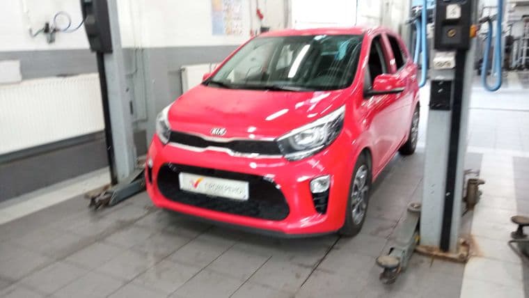 KIA Picanto 2018 года, 67 810 км - вид 2