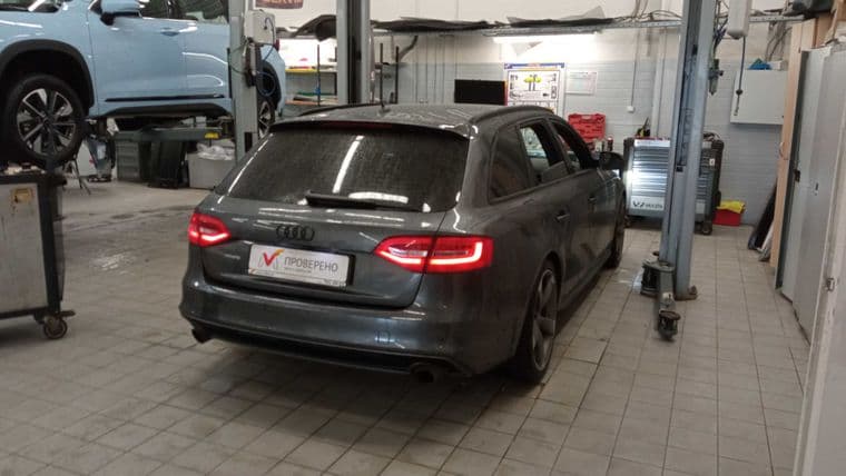 Audi A4, 2015 - вид 2