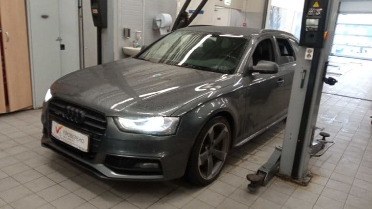 Audi A4, 2015