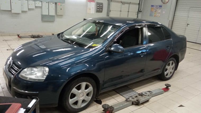 Volkswagen Jetta 2009 года, 367 965 км | VIN 00601 - вид 1