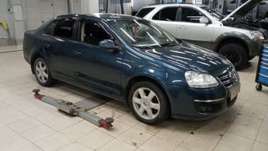 Volkswagen Jetta 2009 года, 367 965 км | VIN 00601 - вид 2