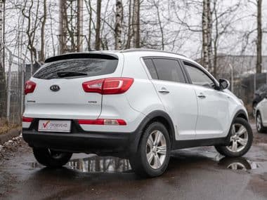 KIA Sportage 2011 года, 226 481 км - вид 2