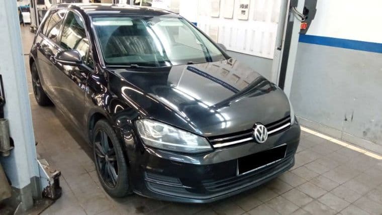 Volkswagen Golf, 2013 - вид 1