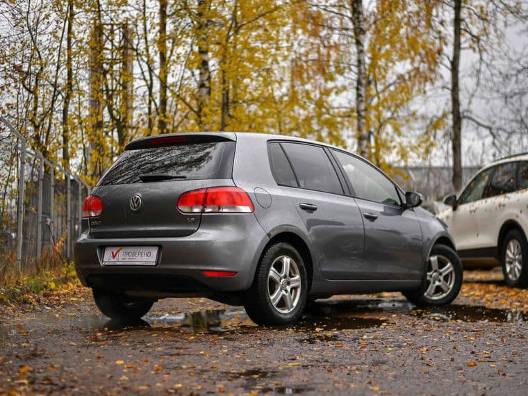 Volkswagen Golf, 2011 - вид 1