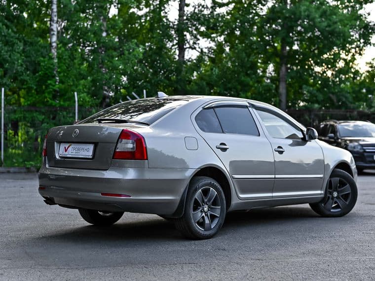 Skoda Octavia 2012 года, 262 056 км - вид 2