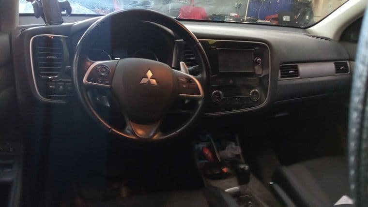 Mitsubishi Outlander, 2014 - вид 4