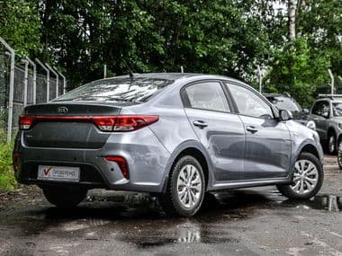 KIA Rio 2017 года, 57 897 км - вид 2