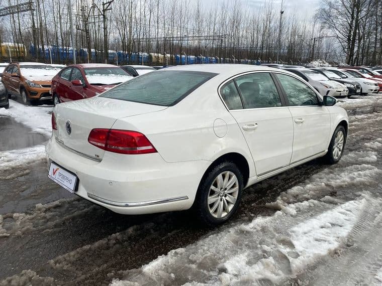 Volkswagen Passat, 2012 - вид 3