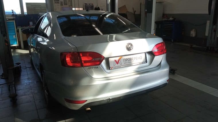 Volkswagen Jetta, 2012 - вид 4