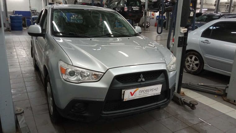 Mitsubishi ASX, 2010 - вид 2