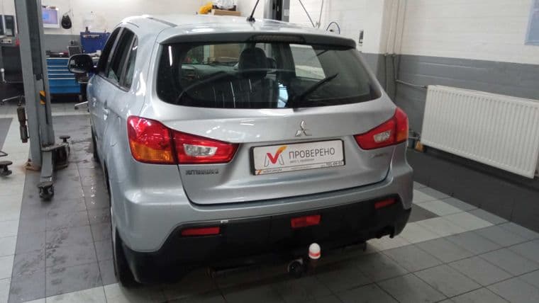 Mitsubishi ASX, 2010 - вид 4