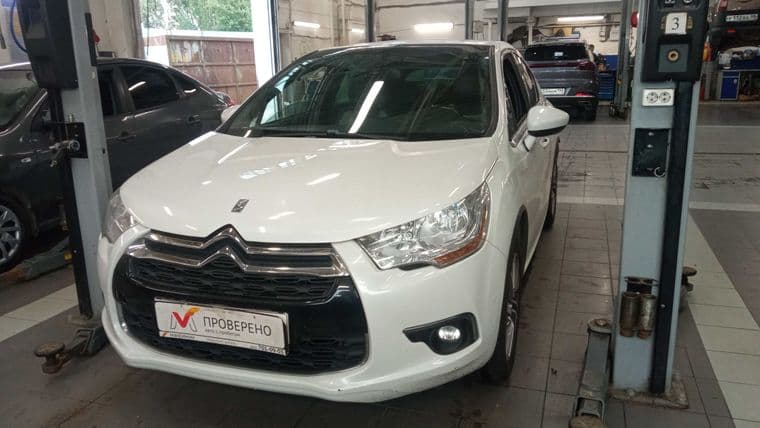 Citroen DS 4 2013 года, 111 000 км - вид 1