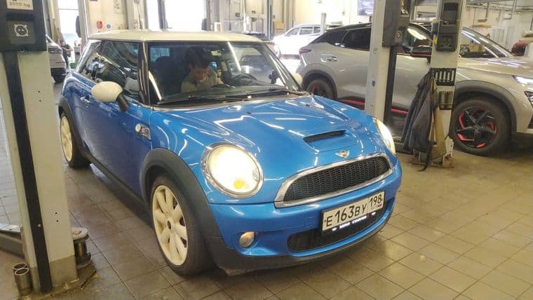 MINI Cooper S 2009 года, 163 210 км - вид 2